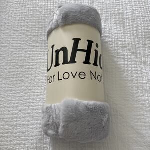 UnHide Lil' Marshmallow Blanket -Silver For Love Not Fur 50" x 60" VERY SOFT NEW